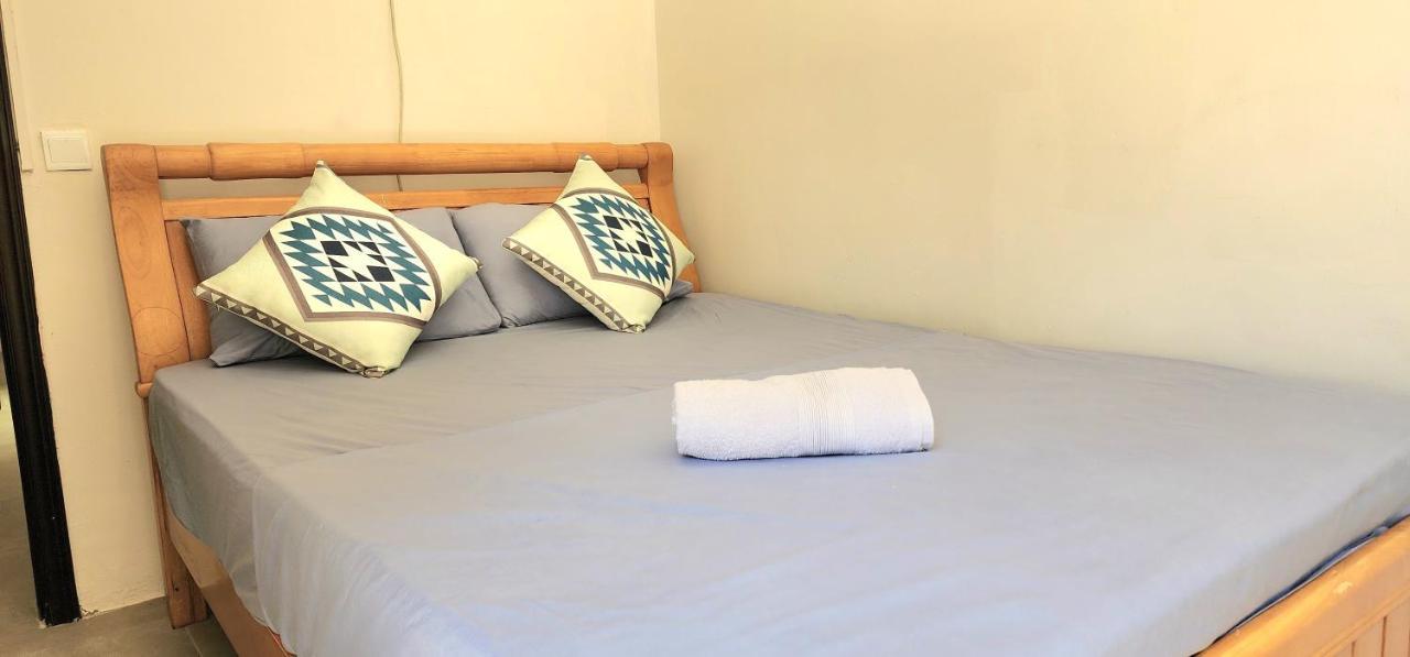 גראנדה באיה Number 5, Pebble Bay Appartments מראה חיצוני תמונה